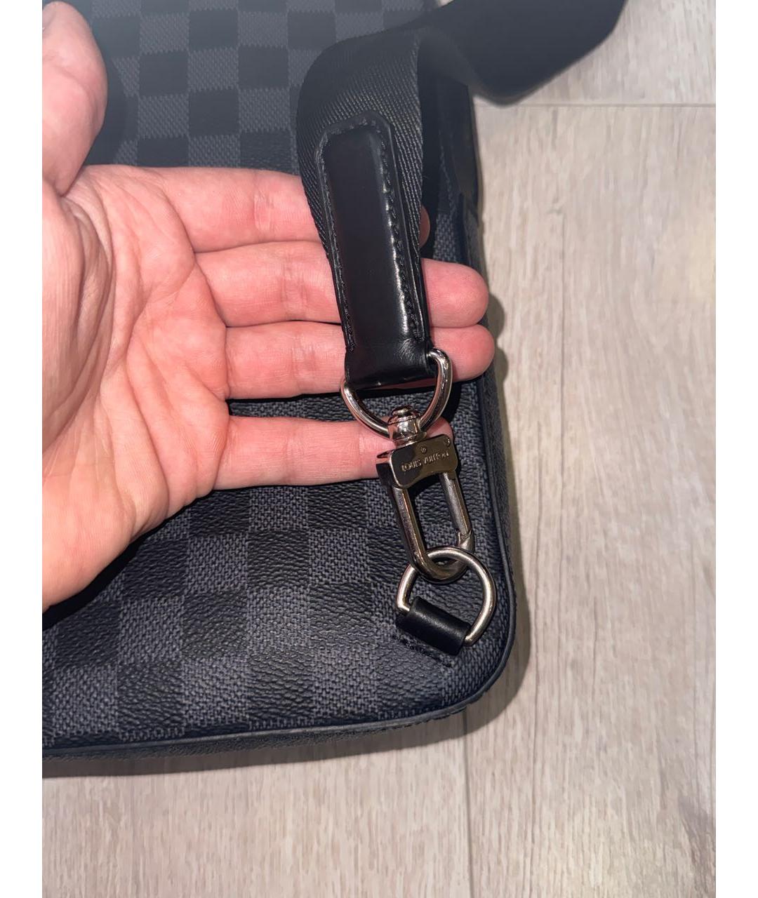 LOUIS VUITTON Черная барсетка, фото 8