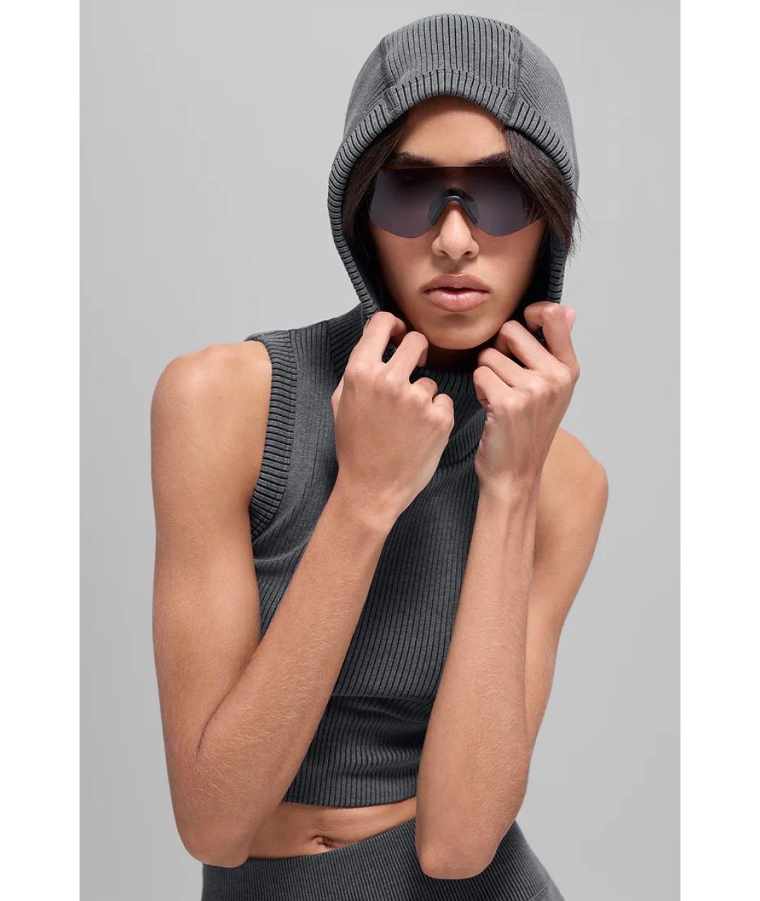 ALO YOGA Серая майка, фото 3