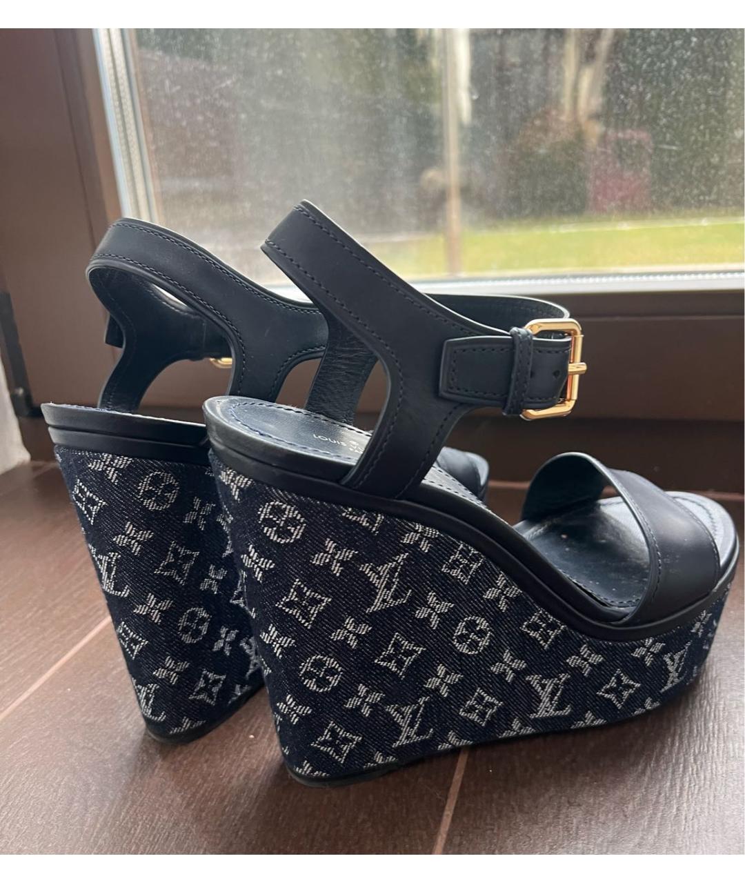 LOUIS VUITTON Синие текстильные босоножки, фото 5