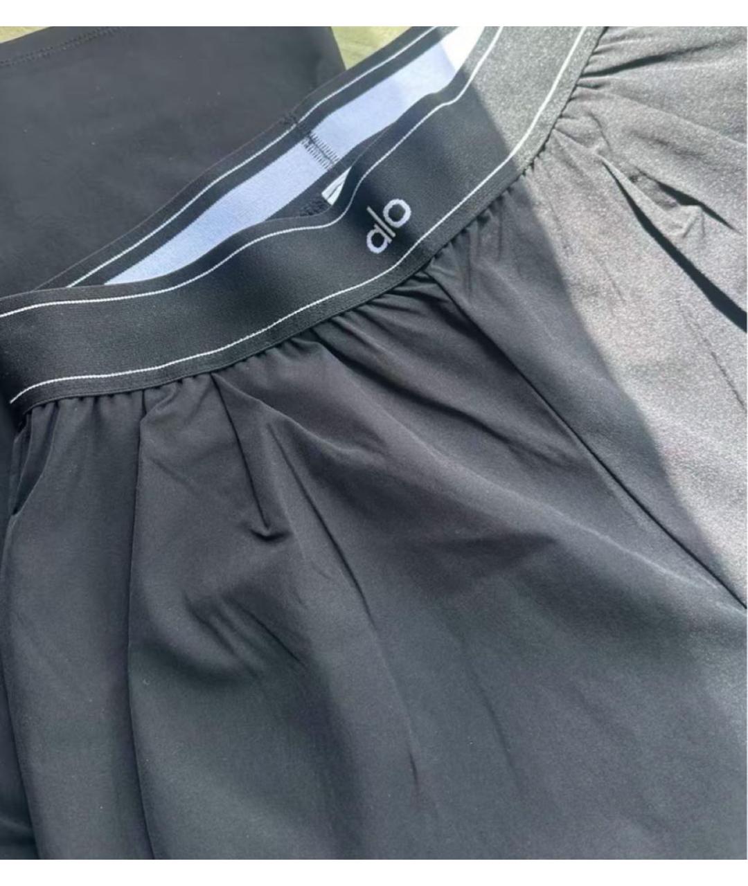 ALO YOGA Черные полиэстеровые спортивные брюки и шорты, фото 6