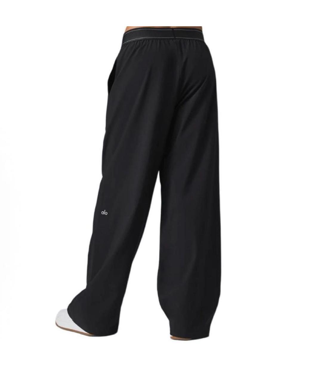ALO YOGA Черные полиэстеровые спортивные брюки и шорты, фото 3