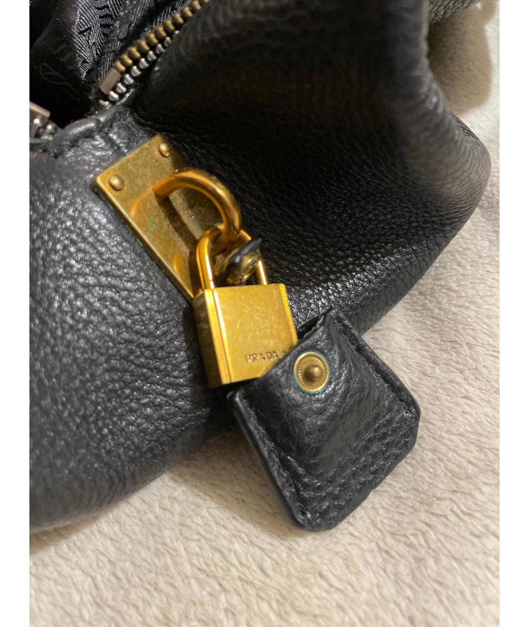 PRADA Черная кожаная сумка с короткими ручками, фото 5