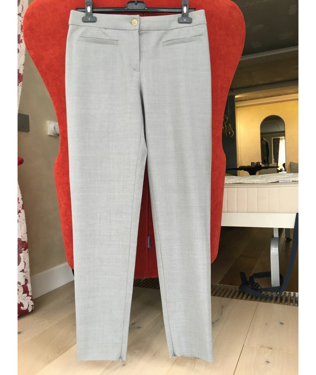 MAX MARA STUDIO Серые шерстяные прямые брюки, фото 9