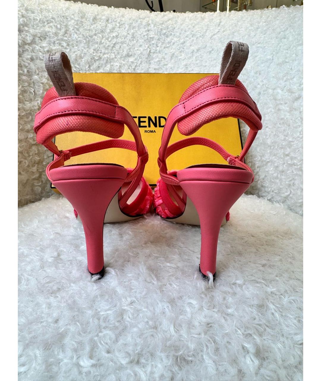 FENDI Розовые текстильные босоножки, фото 4