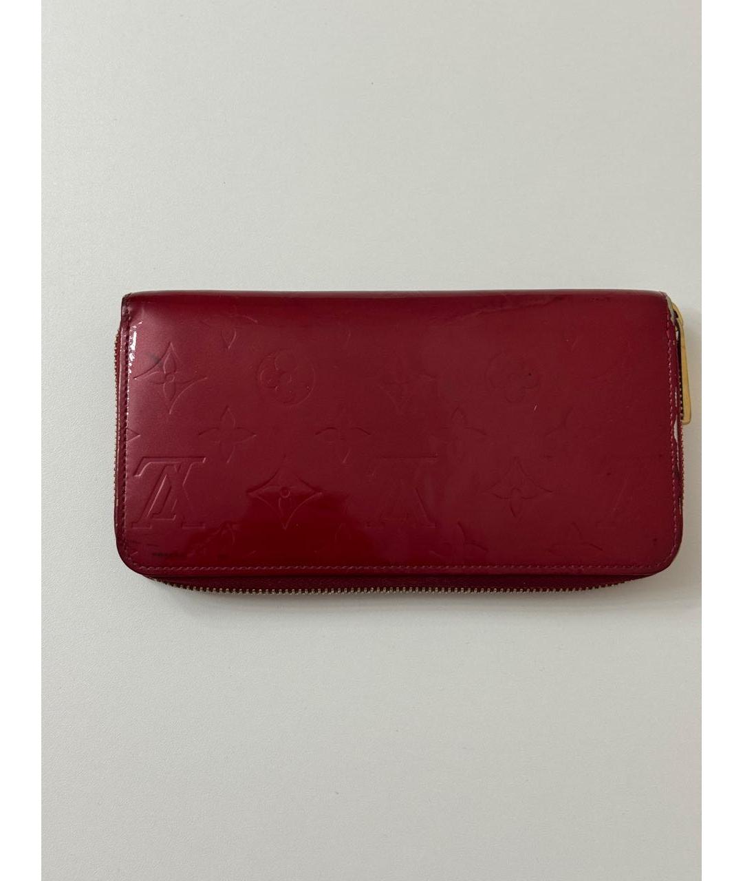 LOUIS VUITTON Красный кошелек из лакированной кожи, фото 2