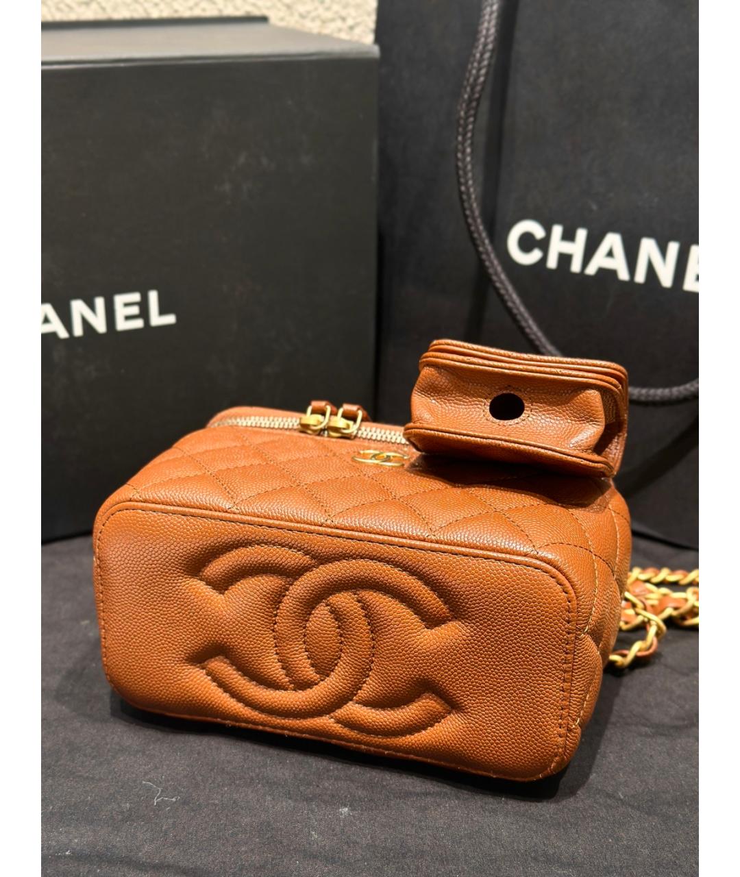 CHANEL Коричневая кожаная сумка через плечо, фото 7