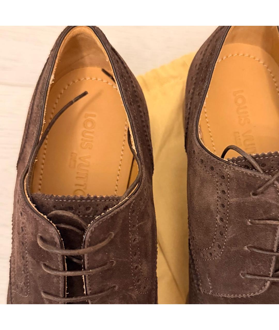 LOUIS VUITTON Коричневые замшевые низкие ботинки, фото 3