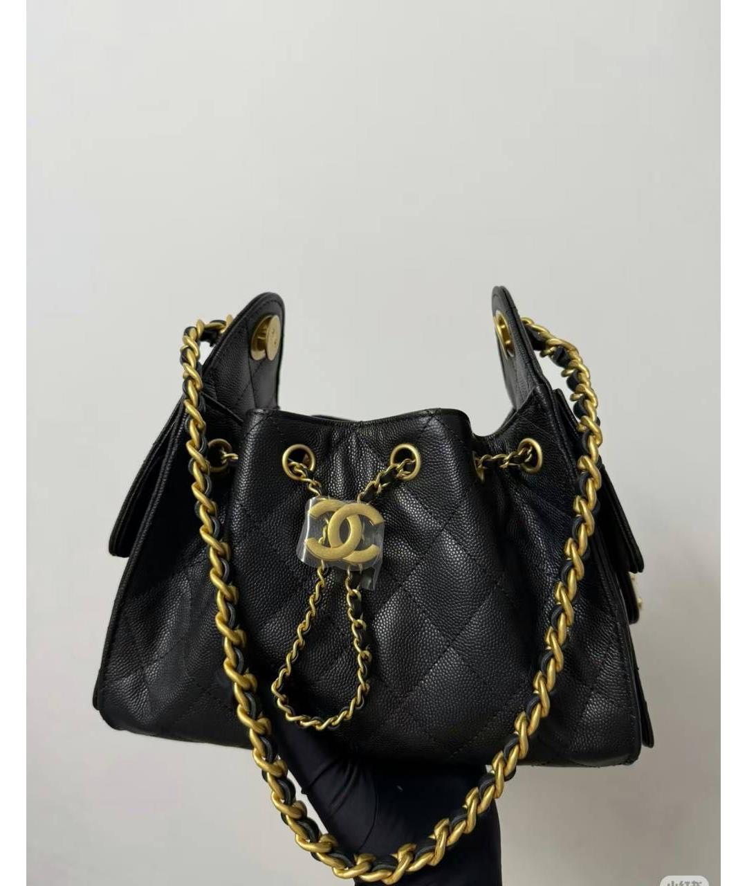 CHANEL Черная кожаная сумка с короткими ручками, фото 3