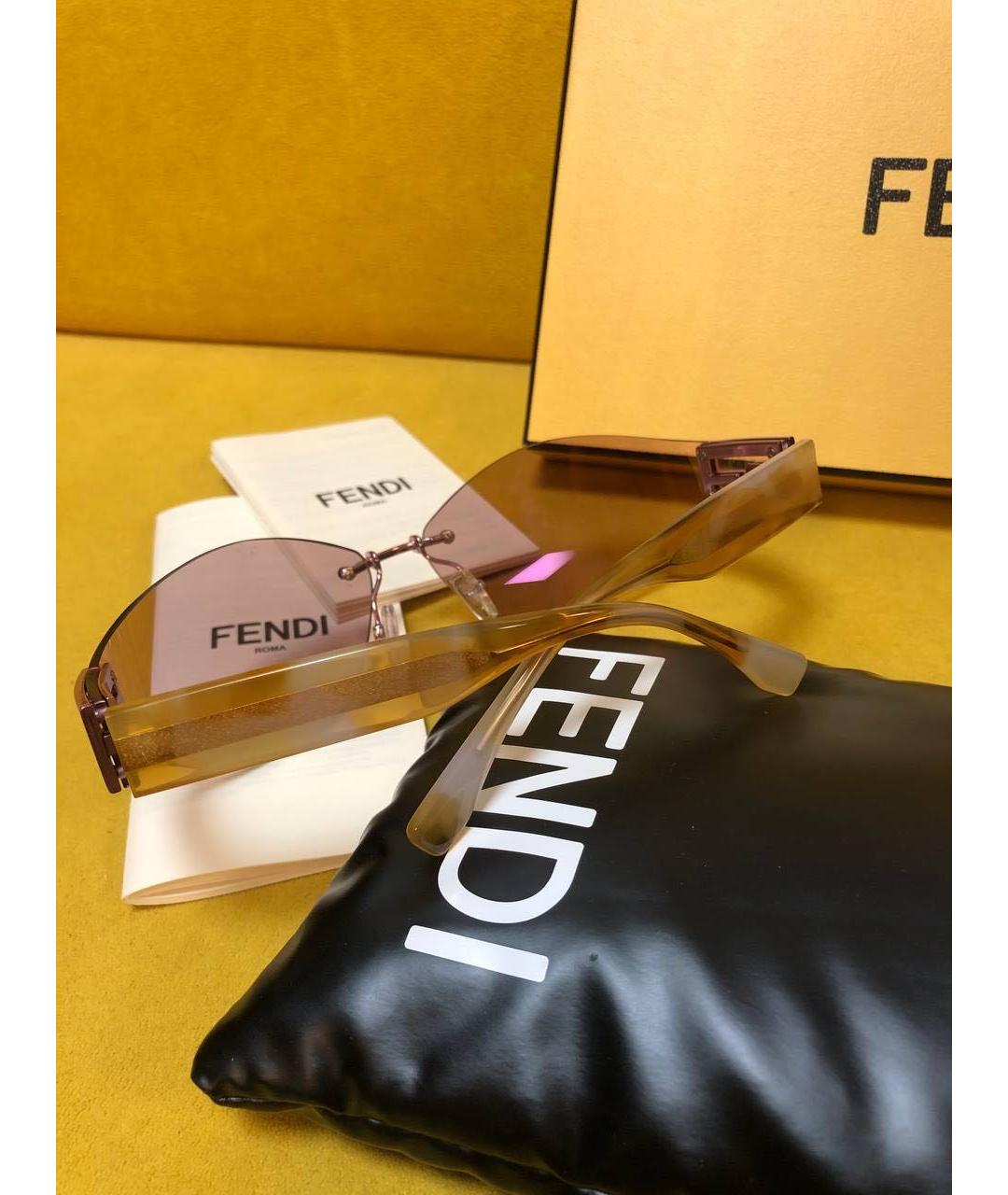 FENDI Розовые пластиковые солнцезащитные очки, фото 4