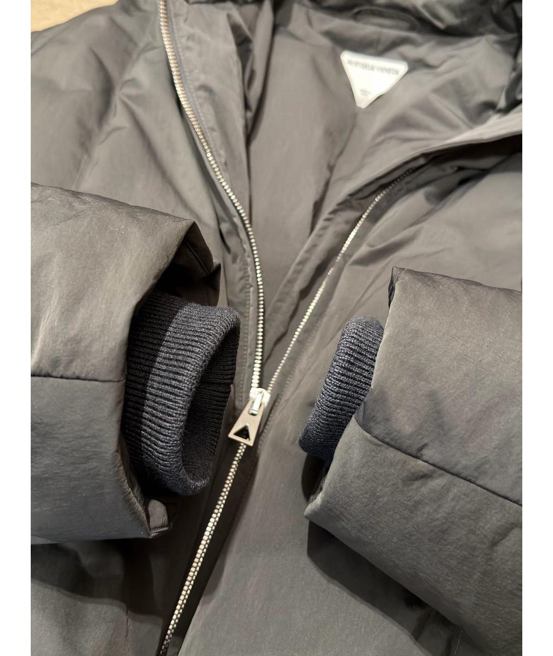 BOTTEGA VENETA Антрацитовый полиамидовый пуховик, фото 4