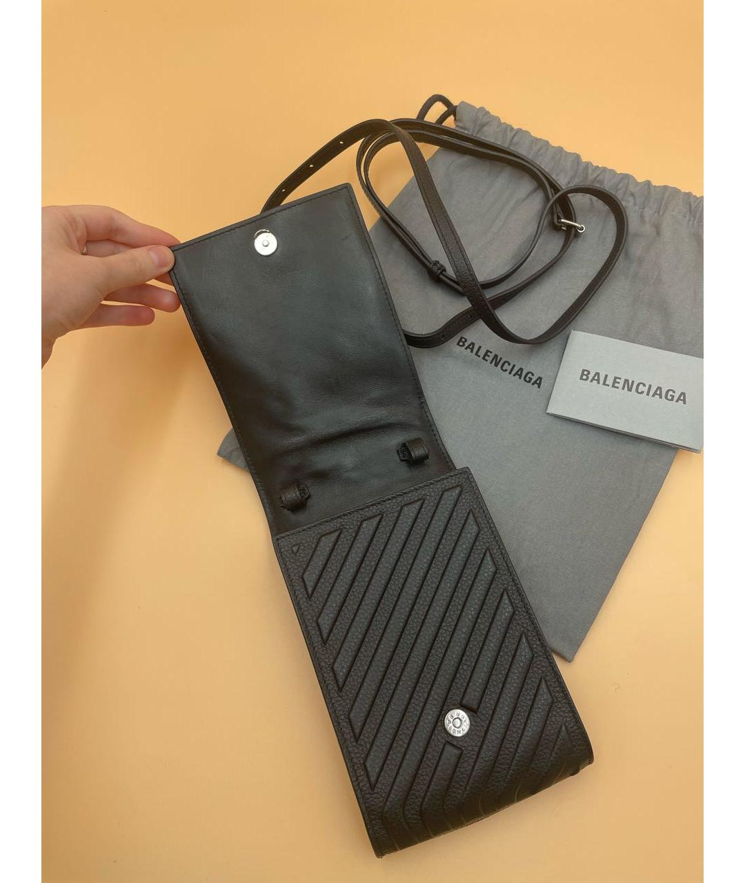 BALENCIAGA Черная кожаная сумка на плечо, фото 3