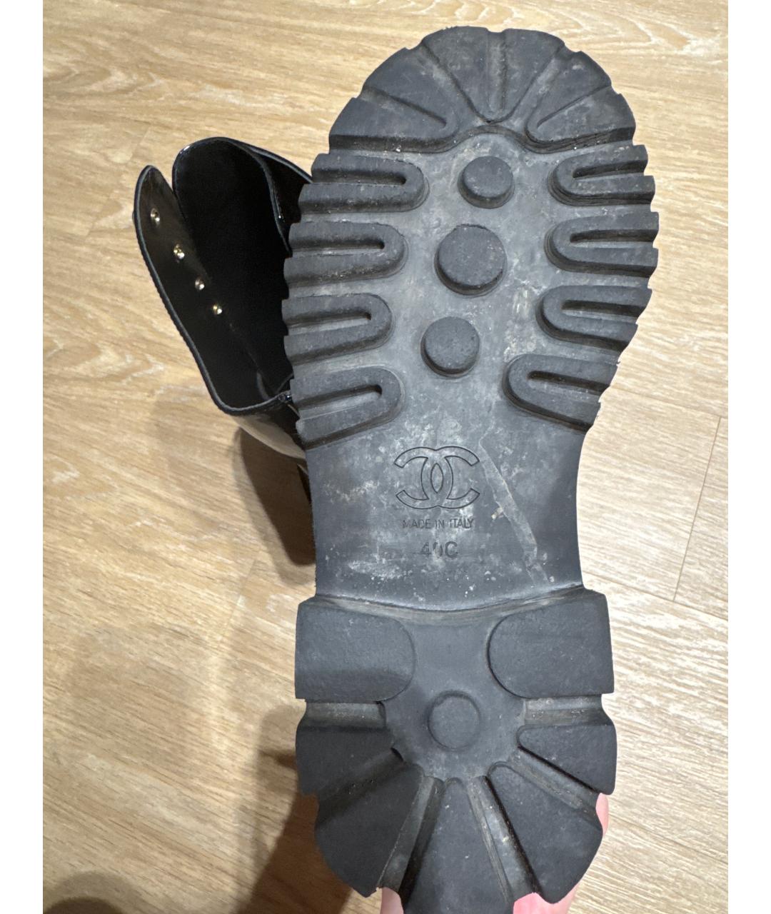 CHANEL Черные ботинки из лакированной кожи, фото 5