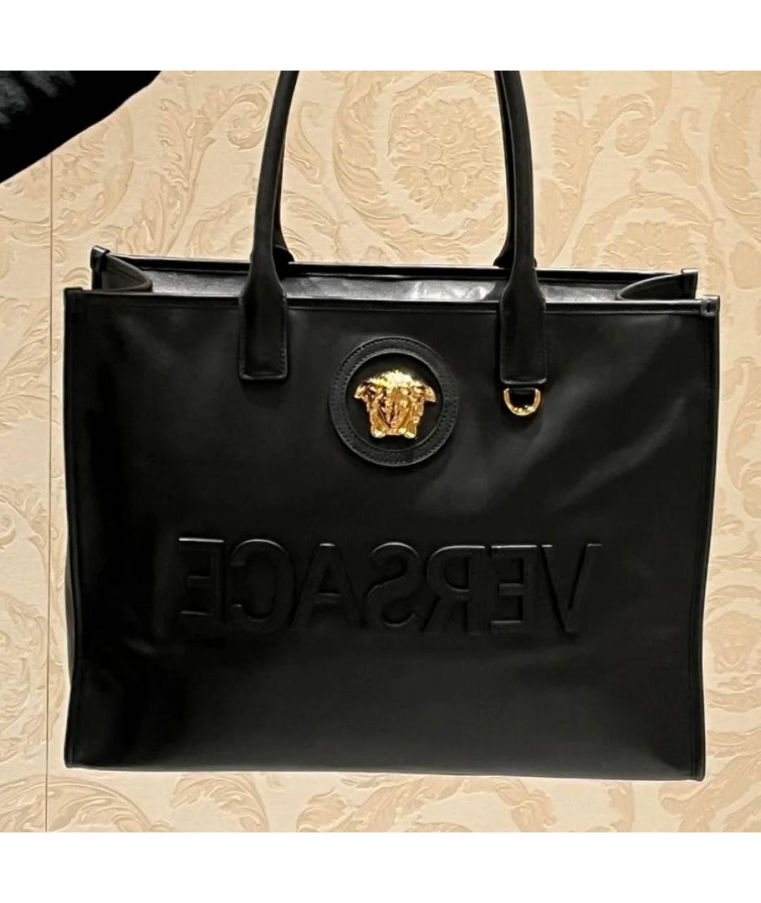 VERSACE Черная кожаная сумка с короткими ручками, фото 6