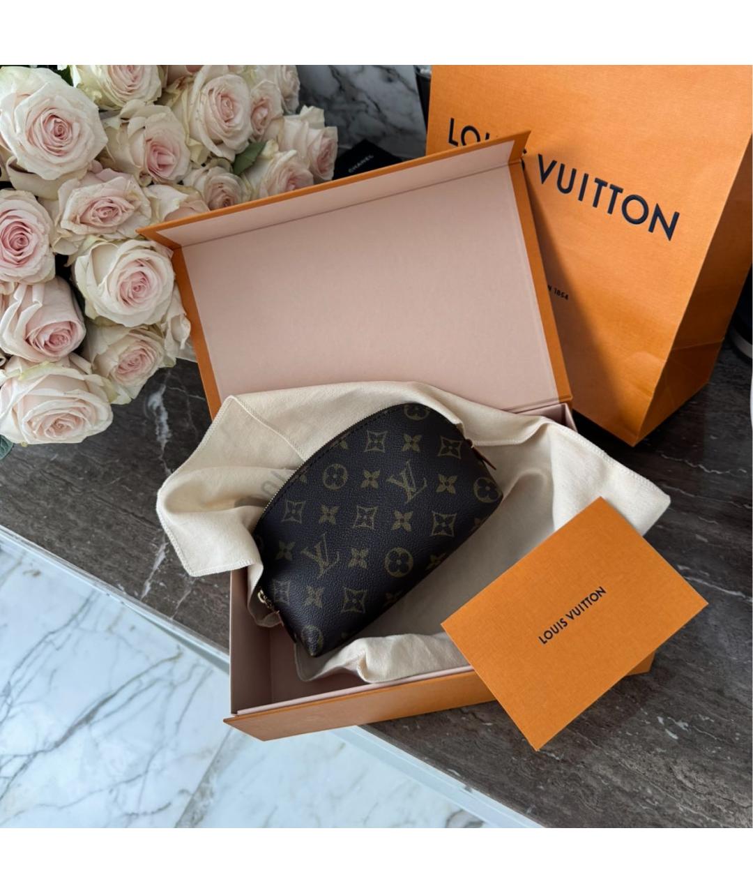 LOUIS VUITTON Коричневая косметичка, фото 4