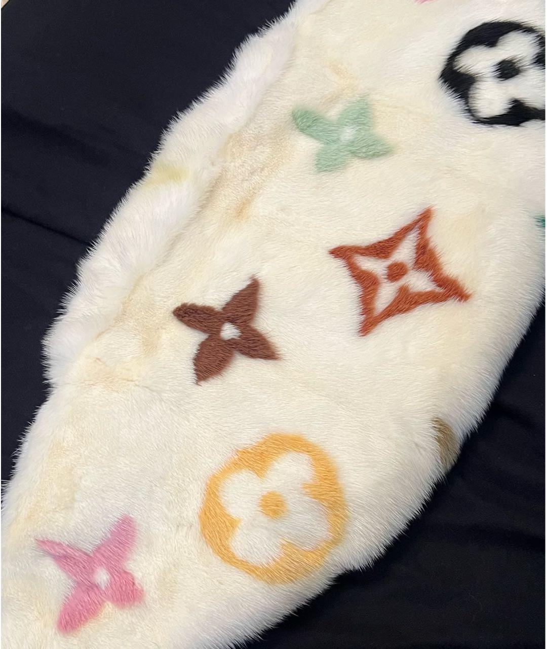 LOUIS VUITTON Белая меховая поясная сумка, фото 8