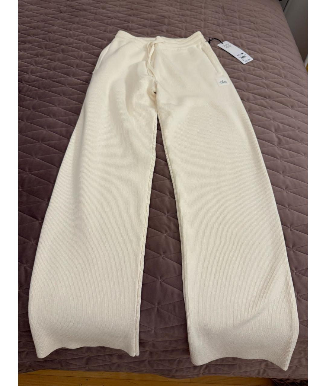 ALO YOGA Белые хлопко-эластановые спортивные брюки и шорты, фото 8