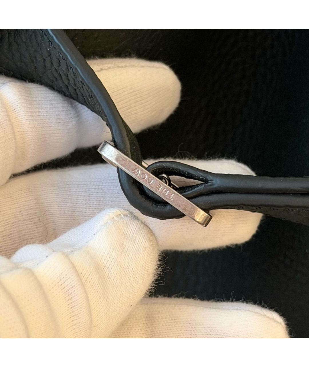 THE ROW Черная кожаная сумка с короткими ручками, фото 4