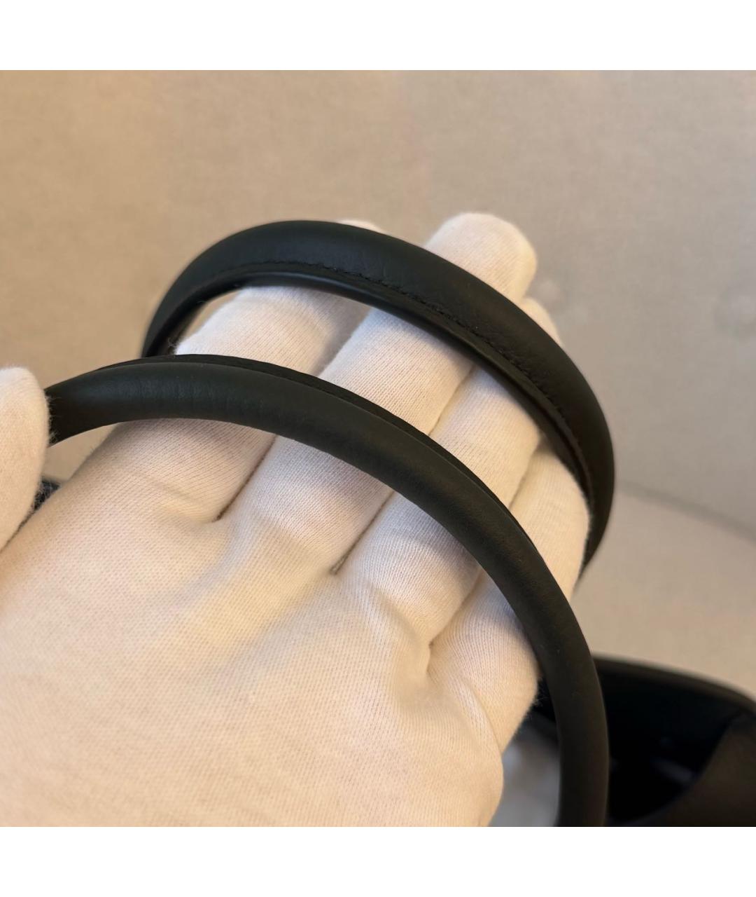 THE ROW Черная кожаная сумка с короткими ручками, фото 5