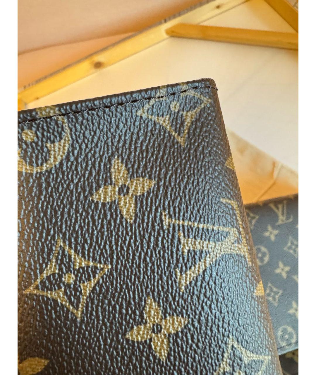 LOUIS VUITTON Коричневая косметичка, фото 5