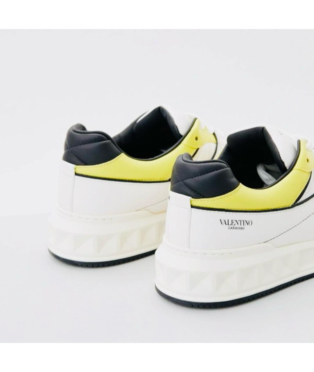 VALENTINO Белые кожаные низкие кроссовки / кеды, фото 2