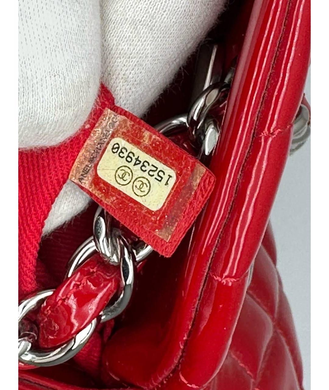 CHANEL Красная сумка через плечо из лакированной кожи, фото 5