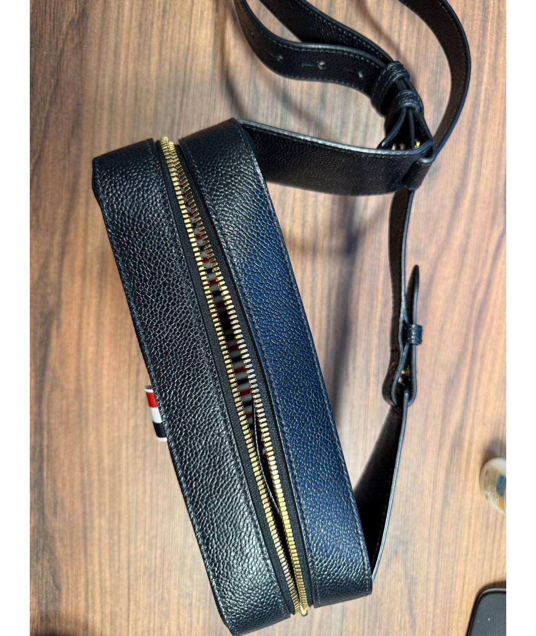 THOM BROWNE Черная кожаная поясная сумка, фото 2