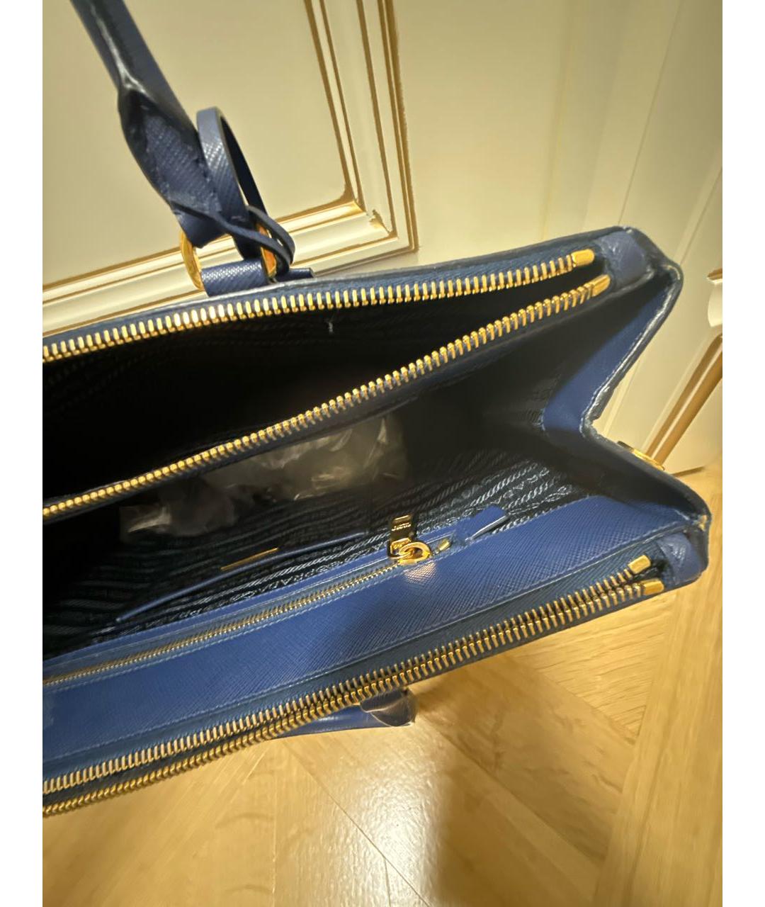 PRADA Синяя кожаная сумка с короткими ручками, фото 4