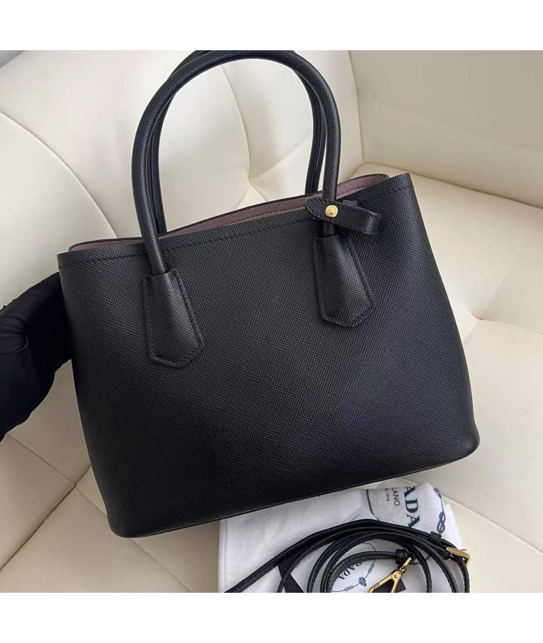 PRADA Черная кожаная сумка с короткими ручками, фото 3