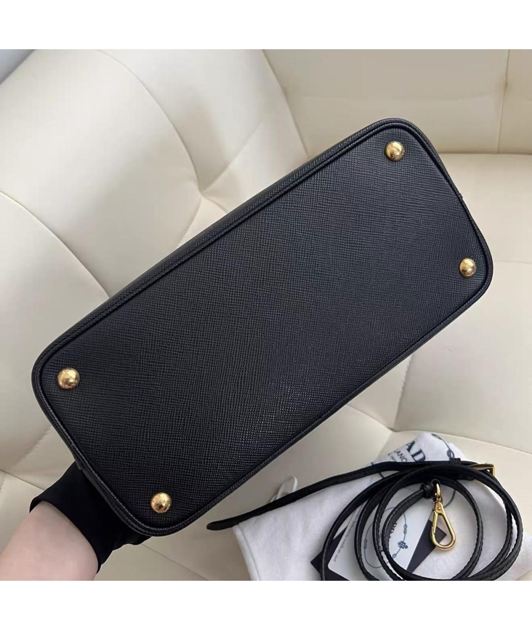 PRADA Черная кожаная сумка с короткими ручками, фото 7