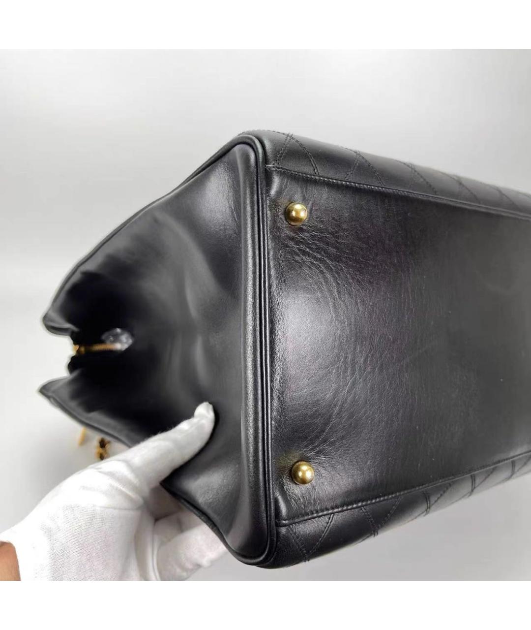 CHANEL Черная кожаная сумка через плечо, фото 4