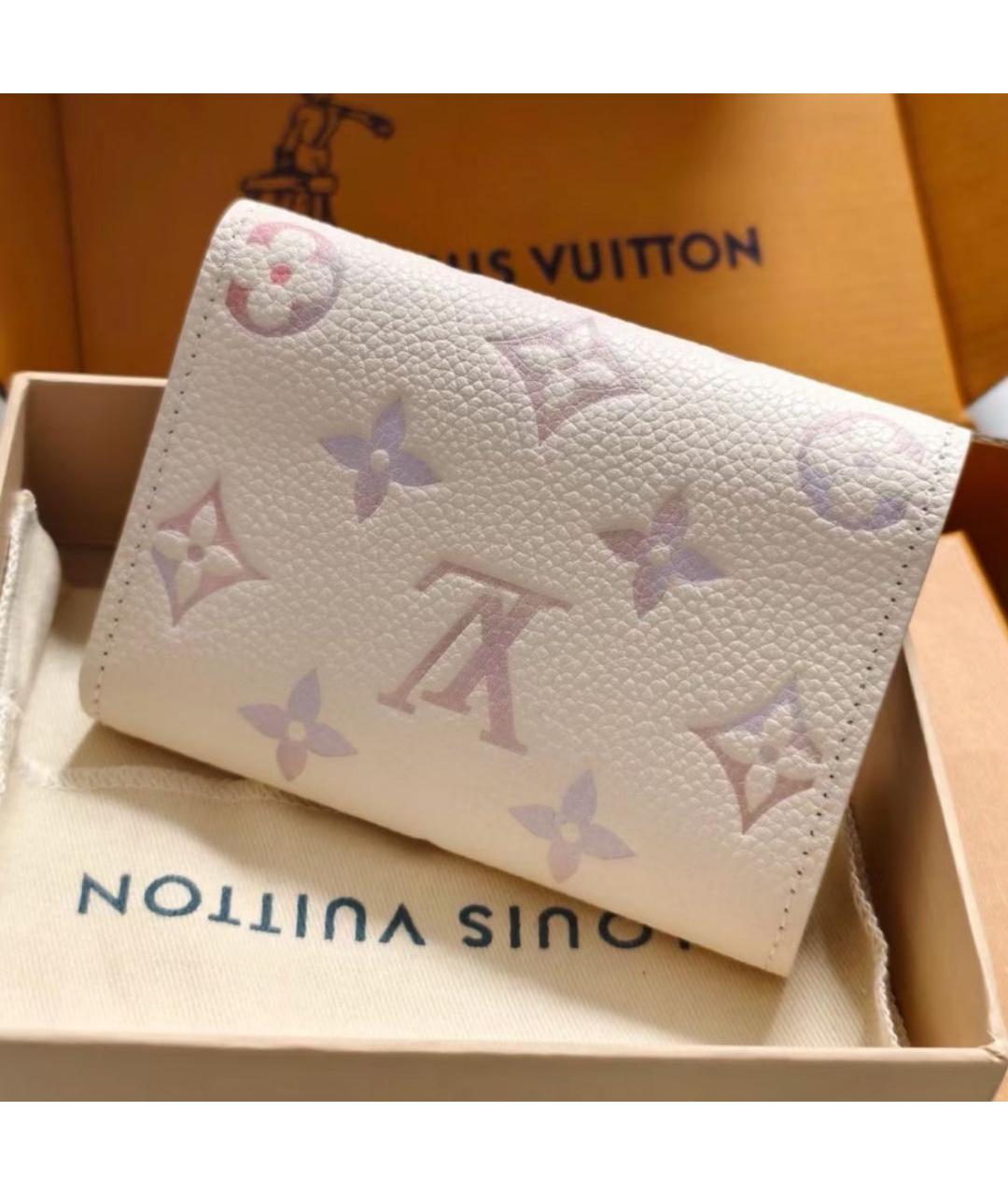 LOUIS VUITTON Белый кожаный кошелек, фото 3