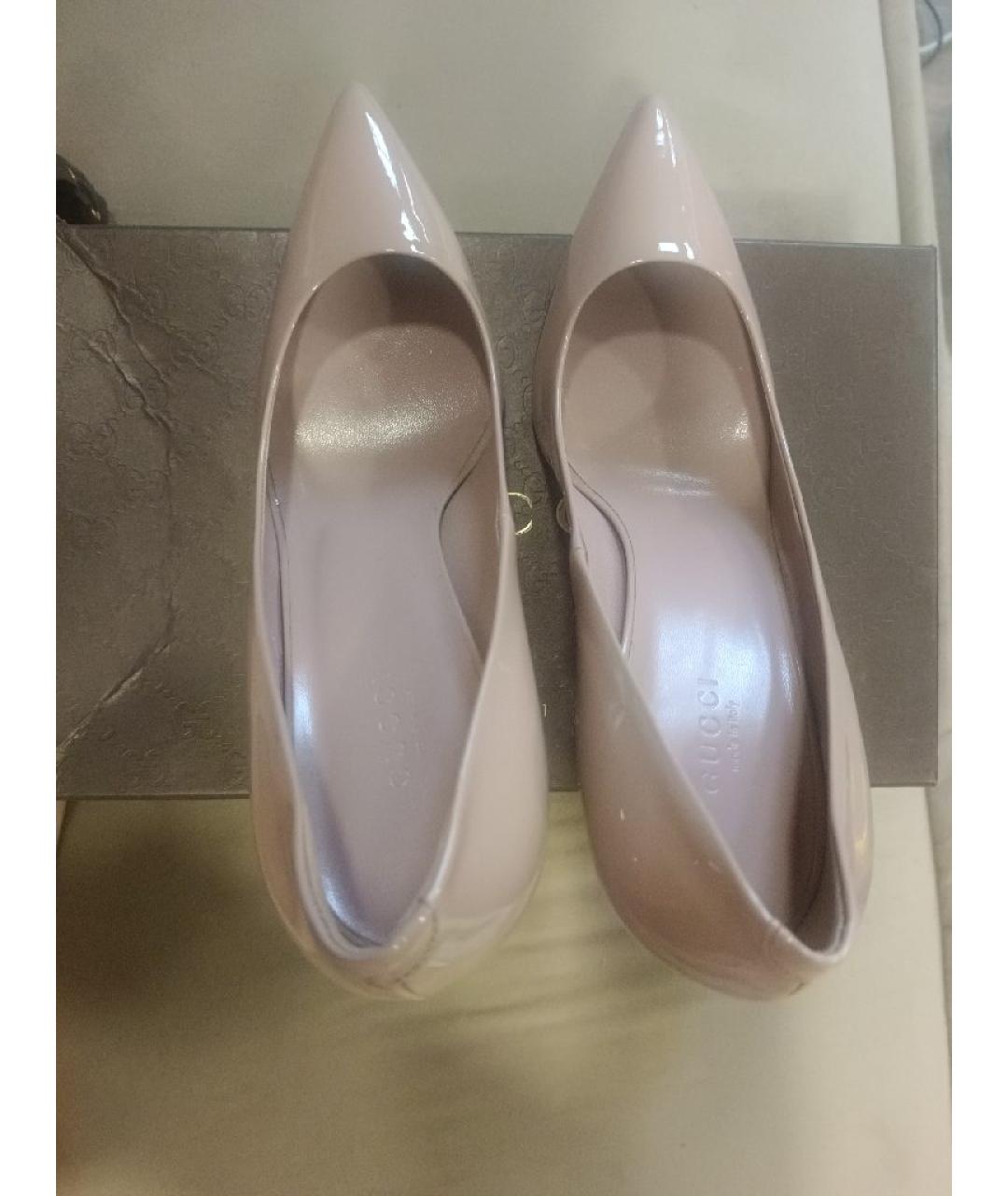 GUCCI Бежевые туфли из лакированной кожи, фото 3