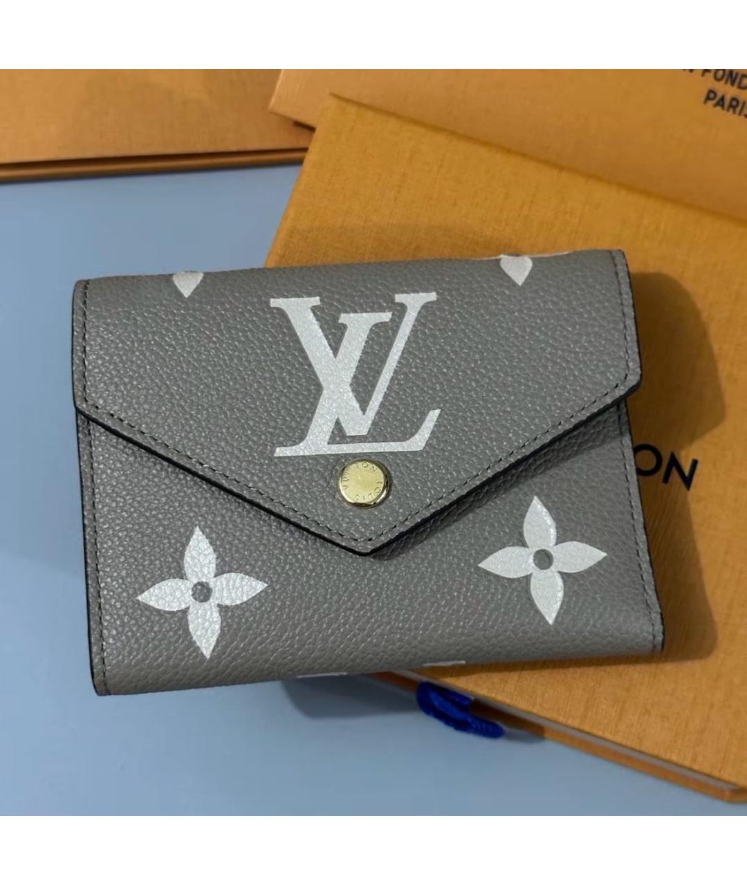 LOUIS VUITTON Серый кожаный кошелек, фото 2