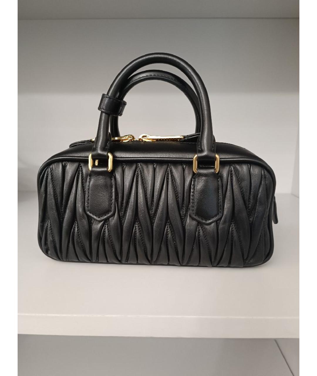 MIU MIU Черная кожаная сумка через плечо, фото 3