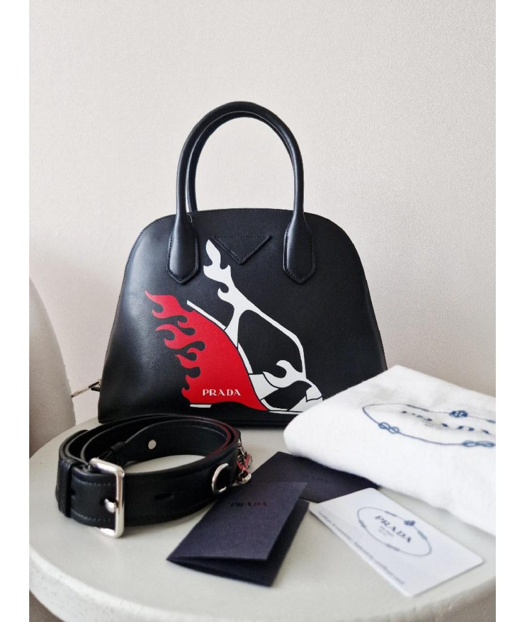 PRADA Черная кожаная сумка с короткими ручками, фото 5