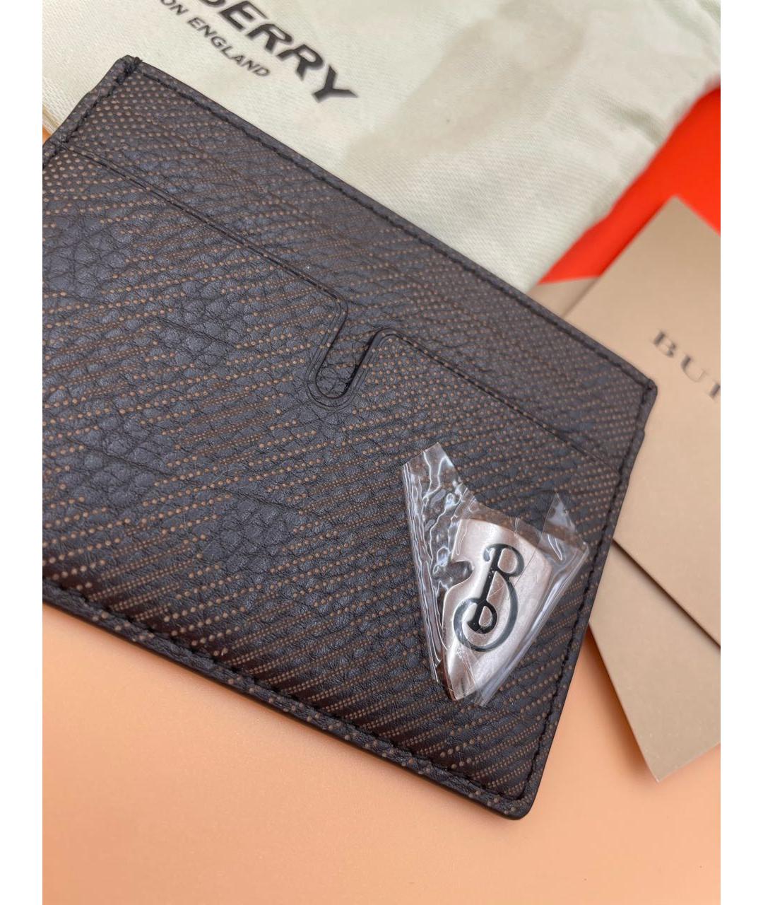 BURBERRY Коричневый кожаный кардхолдер, фото 3