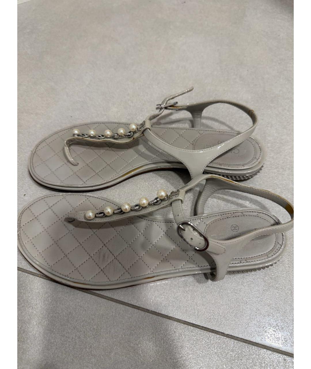 CHANEL Серые кожаные сандалии, фото 3