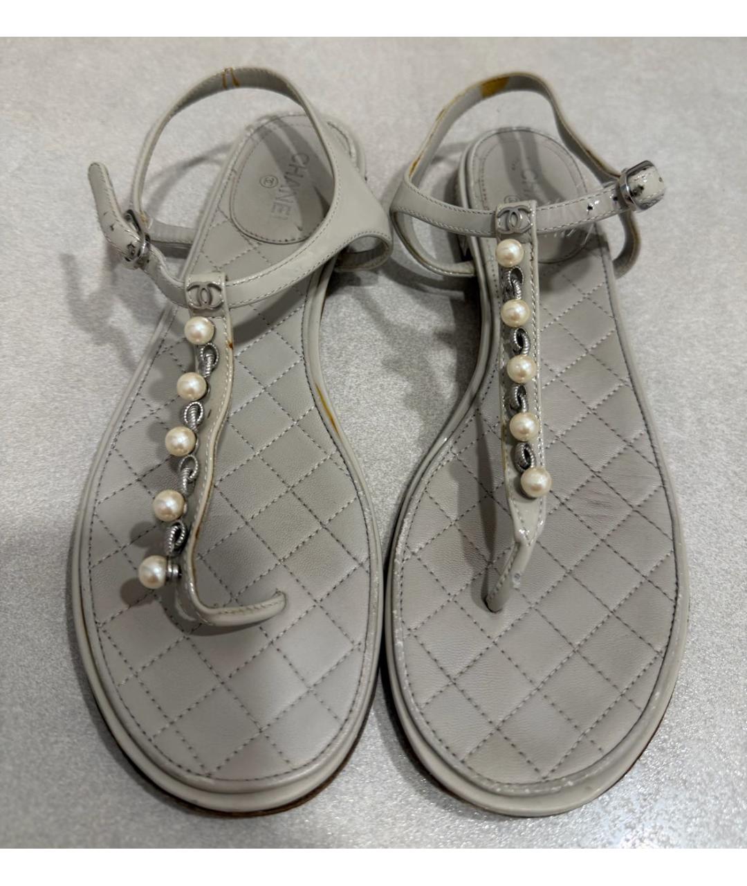 CHANEL Серые кожаные сандалии, фото 2