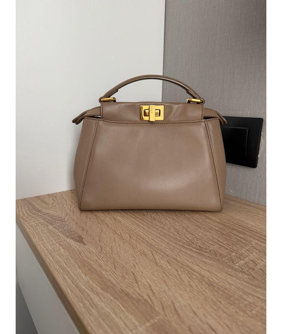 FENDI Бежевая кожаная сумка через плечо, фото 8