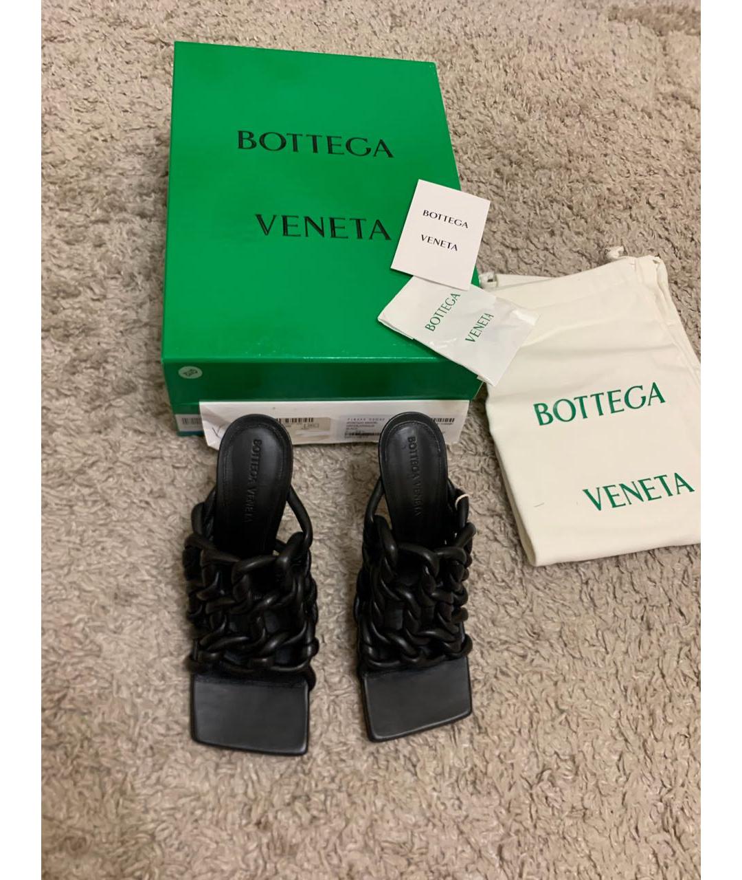 BOTTEGA VENETA Черные кожаные босоножки, фото 2
