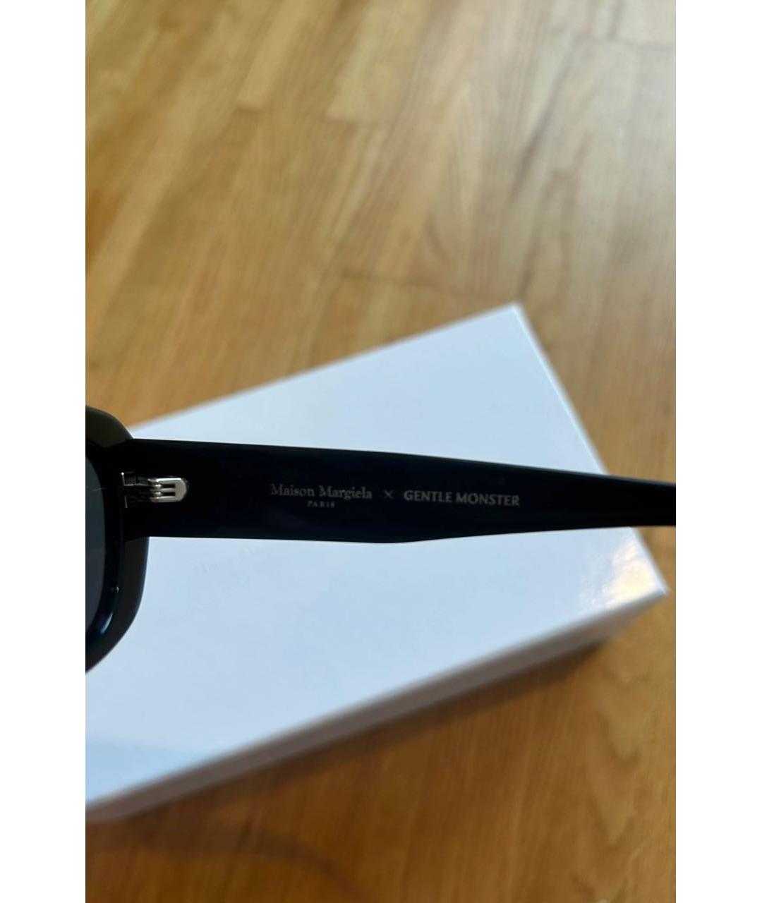 MAISON MARGIELA Черные пластиковые солнцезащитные очки, фото 3
