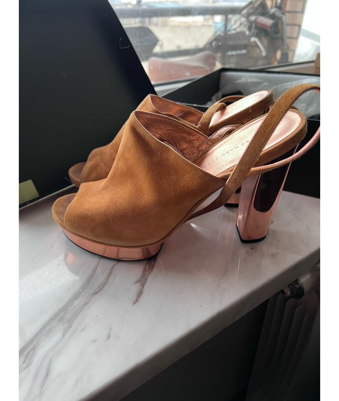 MARC BY MARC JACOBS Коричневые замшевые босоножки, фото 7