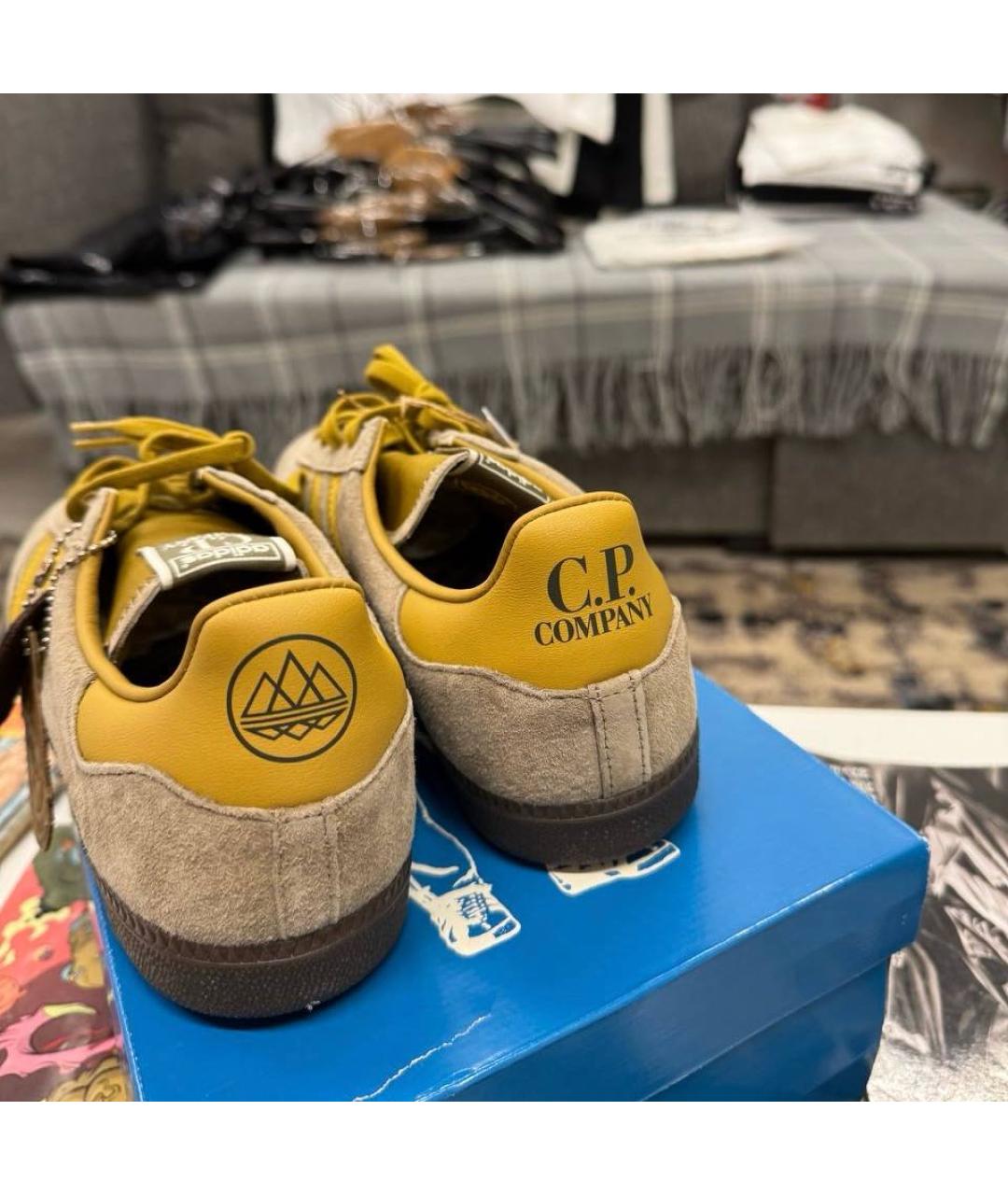 CP COMPANY Бежевые замшевые низкие кроссовки / кеды, фото 3