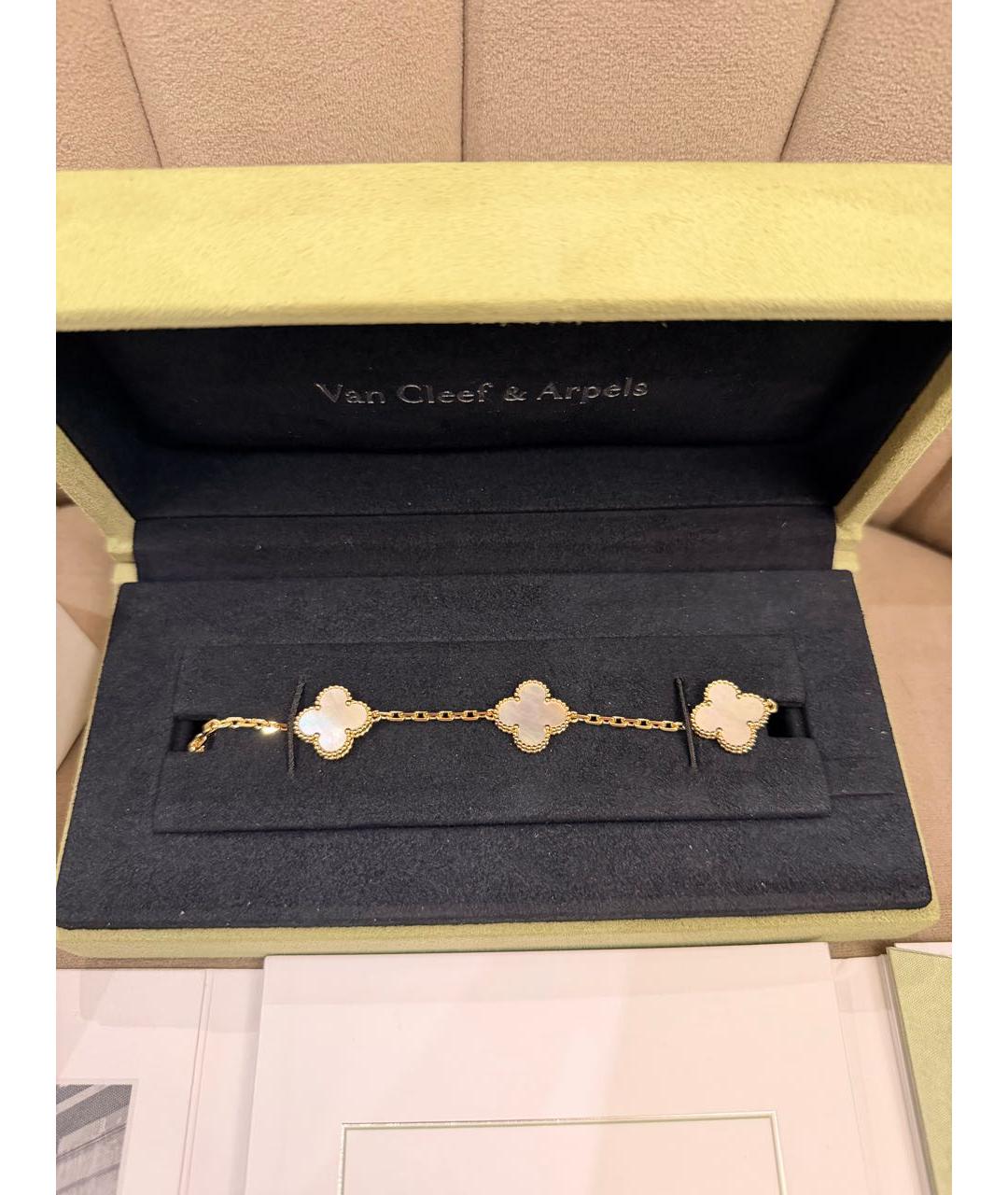 VAN CLEEF & ARPELS Белый браслет из желтого золота, фото 5