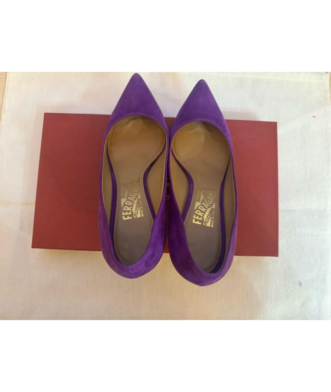 FERRAGAMO Фиолетовые замшевые туфли, фото 3