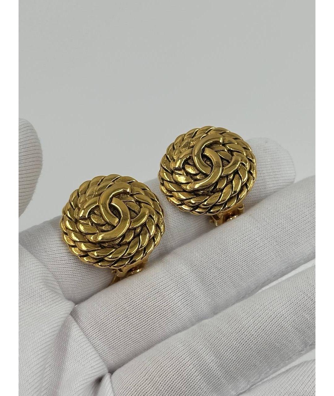 CHANEL Золотые позолоченные клипсы, фото 3