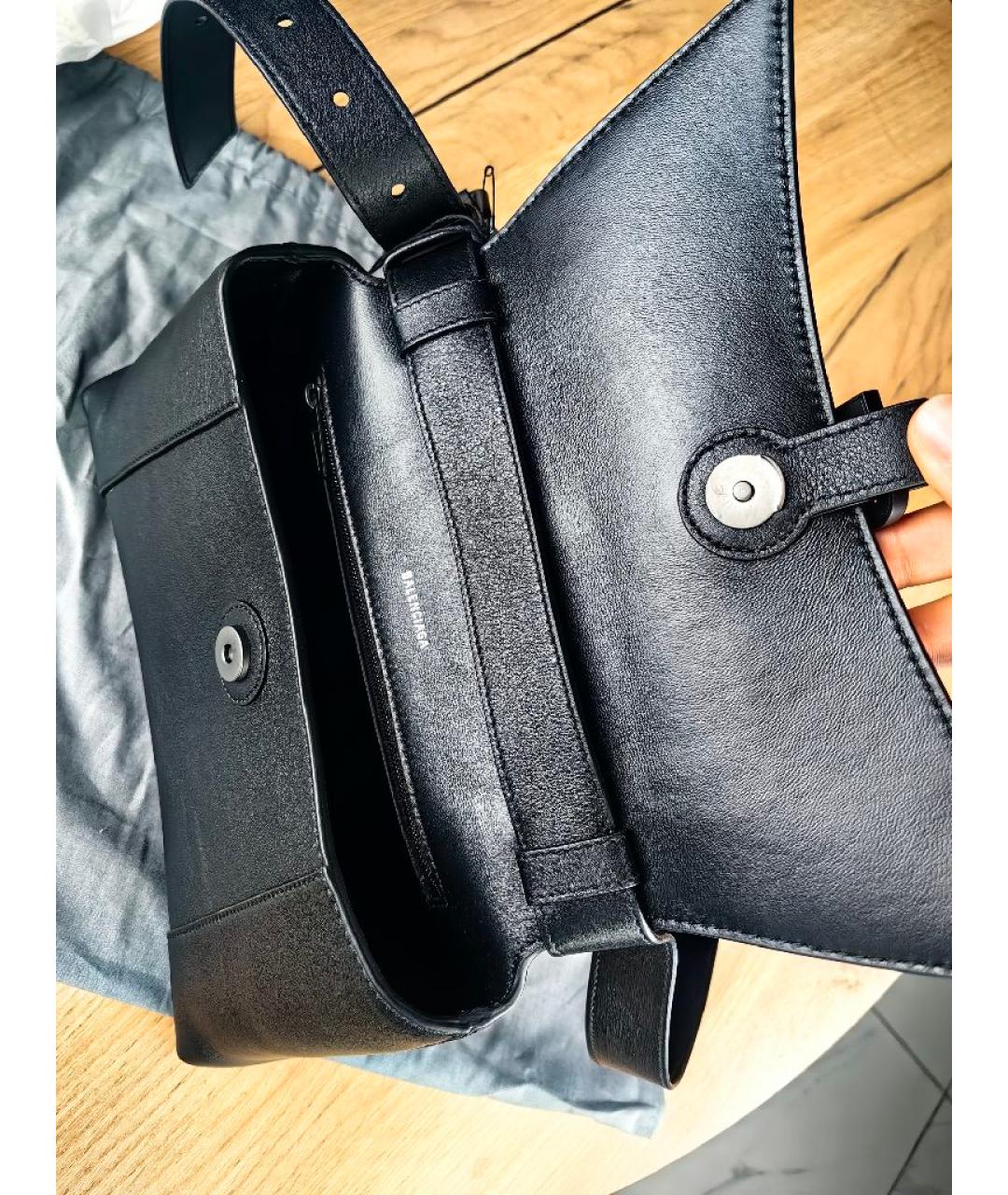 BALENCIAGA Черная кожаная сумка через плечо, фото 3