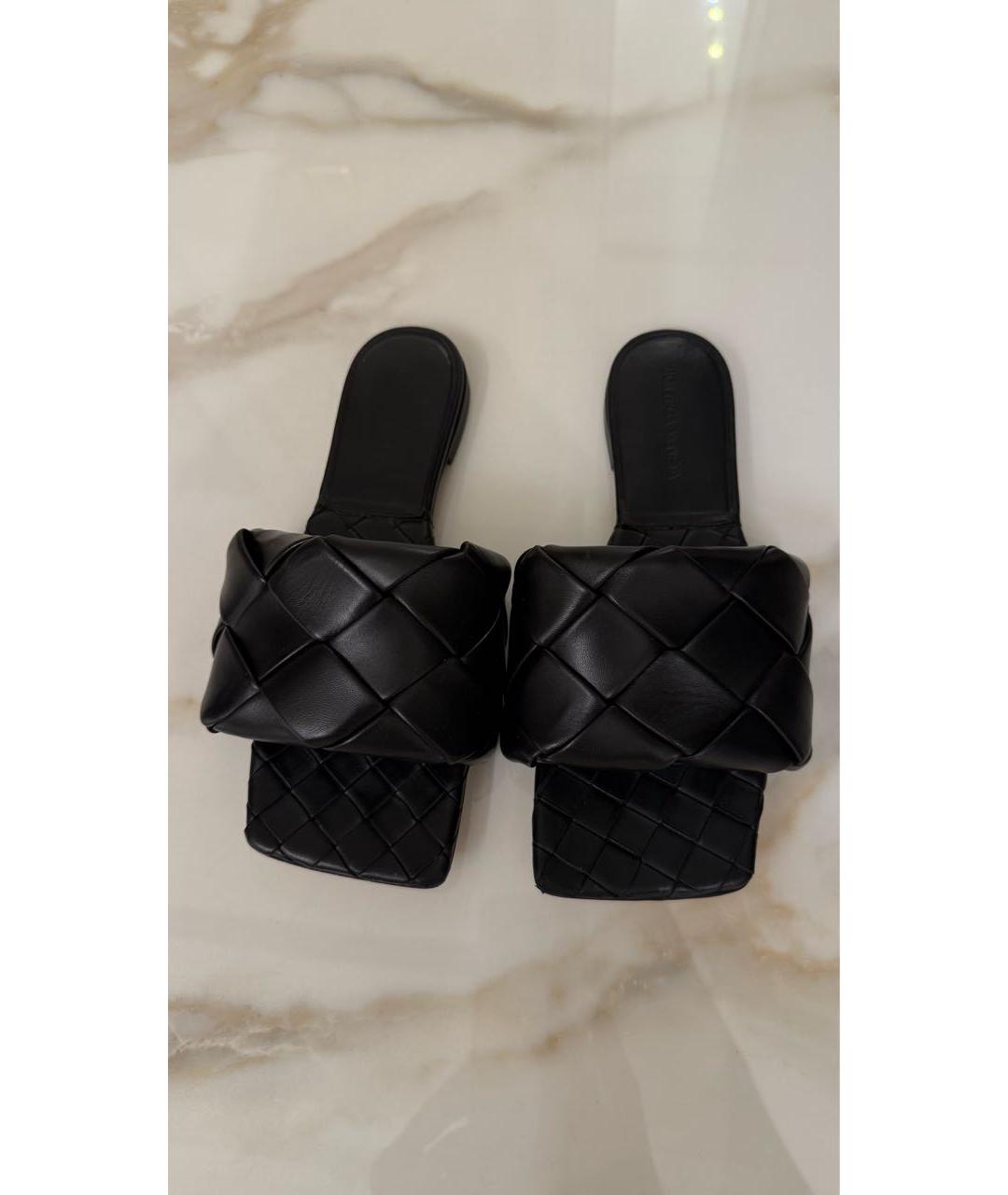BOTTEGA VENETA Черные кожаные шлепанцы, фото 4