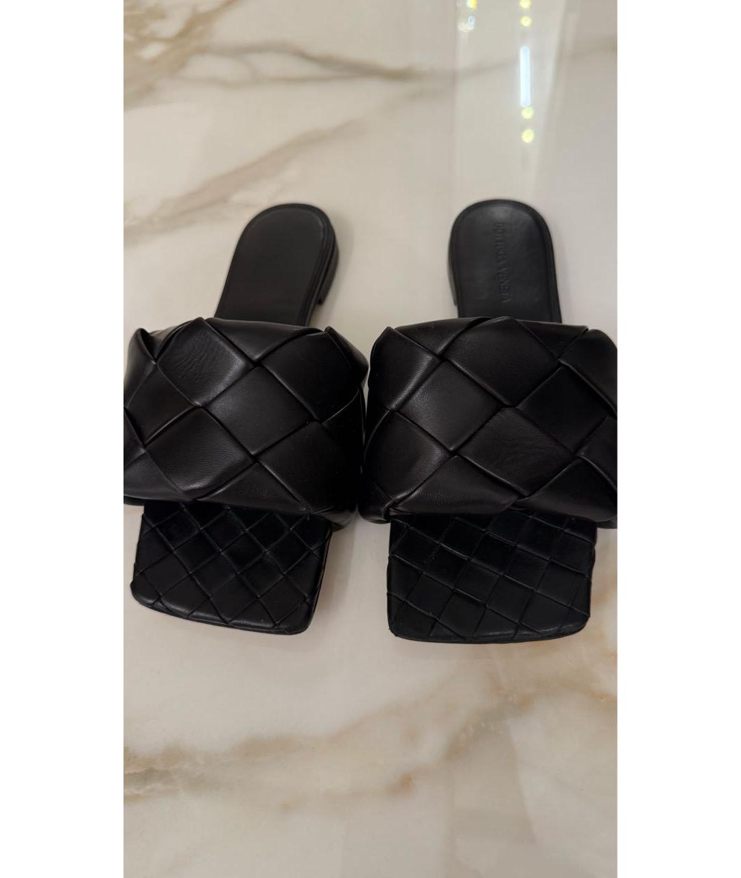 BOTTEGA VENETA Черные кожаные шлепанцы, фото 2