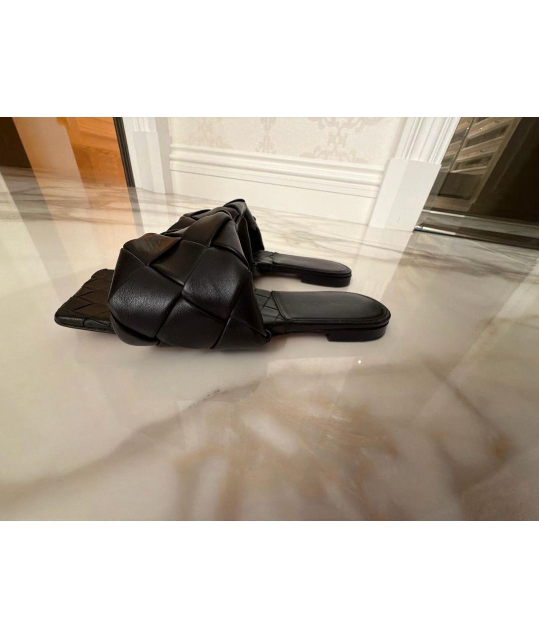 BOTTEGA VENETA Черные кожаные шлепанцы, фото 3